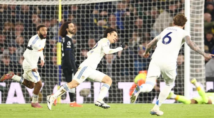 או טנאקה שמח לאחר שבקיע