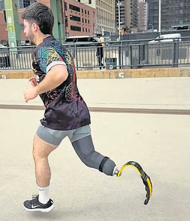 סמ"ר י' מתאמן למרתון (צילום: דובר צה"ל) סמ"ר י' מתאמן למרתון