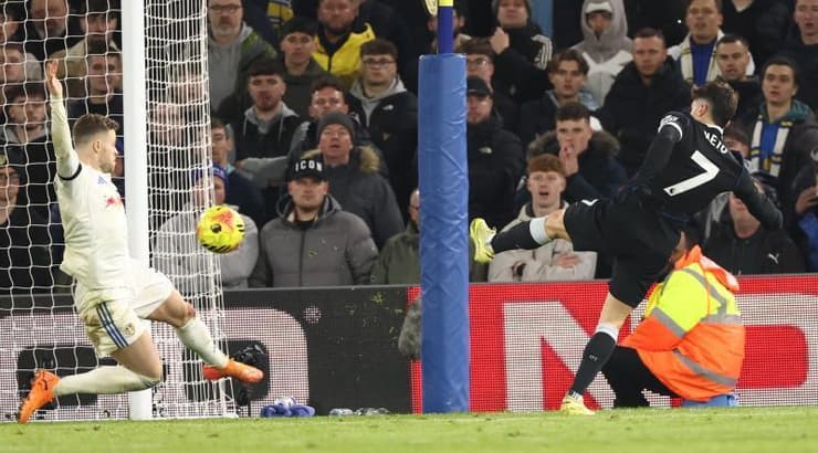 פדרו נטו בועט אל הרשת