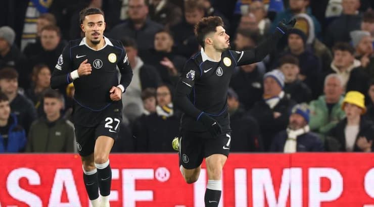 פדרו נטו חוגג עם מאלו גוסטו