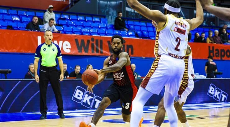 קאדין קרינגטון (מיכל בן גיגי, הפועל ירושלים) קאדין קרינגטון