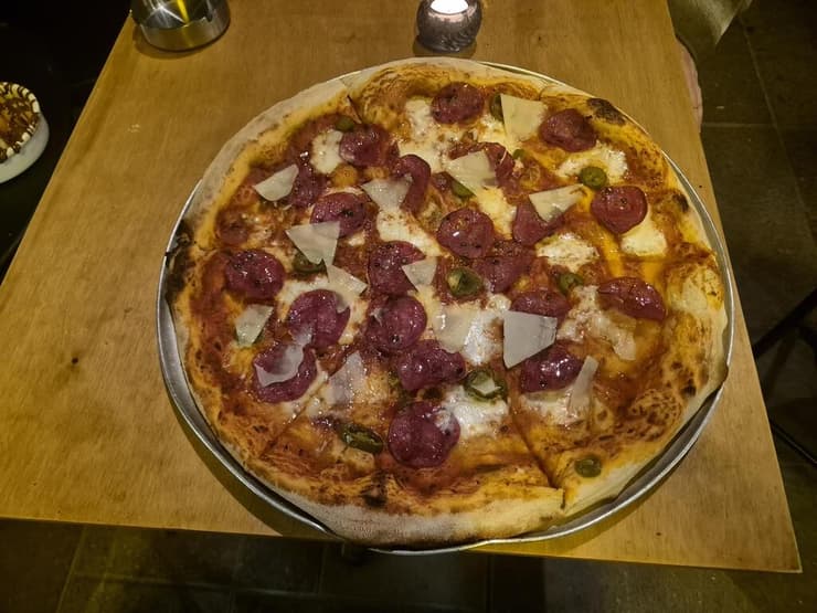 פיצה לא כשרה ב״רסק״