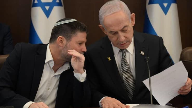 נתניהו וסמוטריץ' בישיבת התקציב. הגיעו להסכמות אבל הדיון בוטל (צילום: חיים צח/ לע״מ) נתניהו וסמוטריץ' בישיבת התקציב