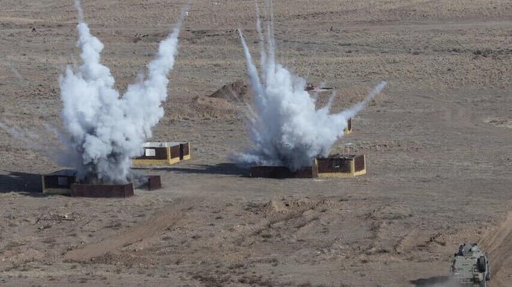 תרגיל צבאי נגד טרור באיראן