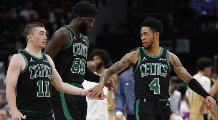 שחקני בוסטון מאושרים