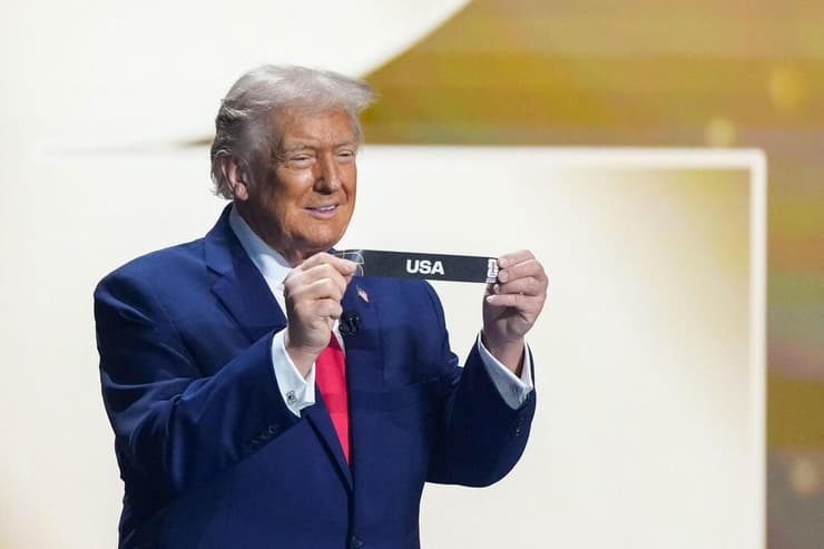 מספר התיירים בארה"ב בירידה. טראמפ (צילום: Stephanie Scarbrough / POOL / AFP) נשיא ארה"ב דונלד טראמפ