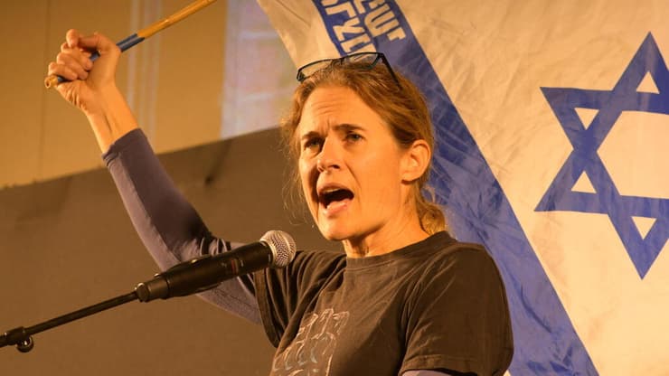 "תפקיד הח"כים לעבוד למען הציבור, לא עליו". ברסלר (צילום: יובל חן) שקמה ברסלר בכיכר הבימה