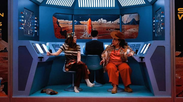 מה?! גם בעולם הבא יש בירוקרטיה? מתוך "לנצח נצחים" (צילום: באדיבות בתי קולנוע לב) מתוך "נצח נצחים"