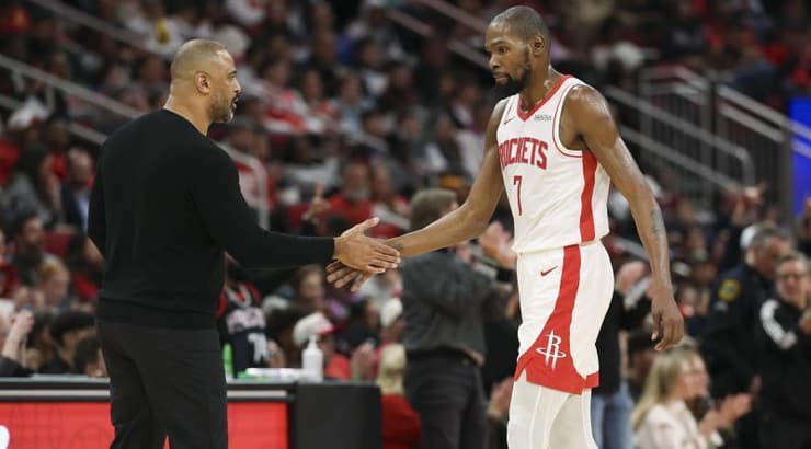 קווין דוראנט ואימה יודוקה