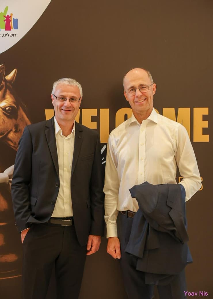 הנריק קרלסן וגיל בורחובסקי (צילום: SE יחסי ציבור) הנריק קרלסן וגיל בורחובסקי