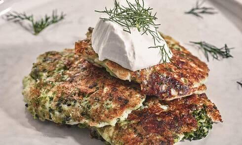 לביבות ברוקולי וקוטג'