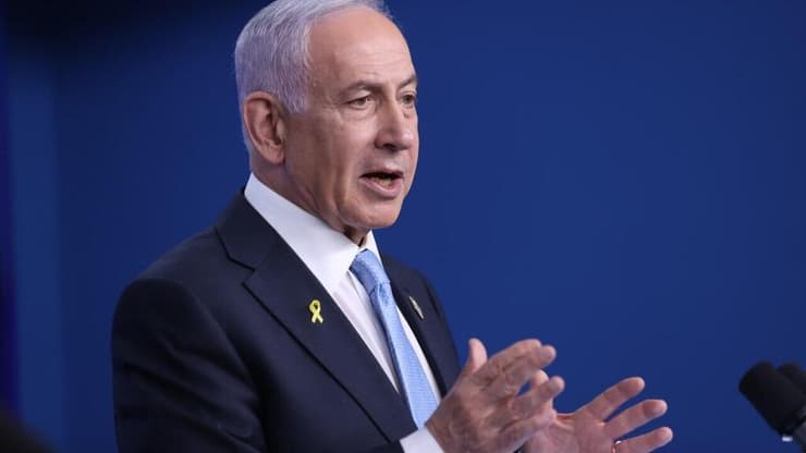 נתן אישור להתקדם. ראש הממשלה נתניהו (צילום: אלכס קולומויסקי) מסיבת עיתונאים של נתניהו ומרץ