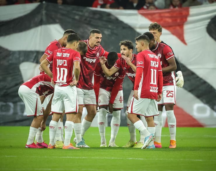 מדובר בקבוצת כדורגל מצוינת, עם דגש על המילה קבוצה (צילום: עוז מועלם) הפועל באר-שבע - מכבי ת"א