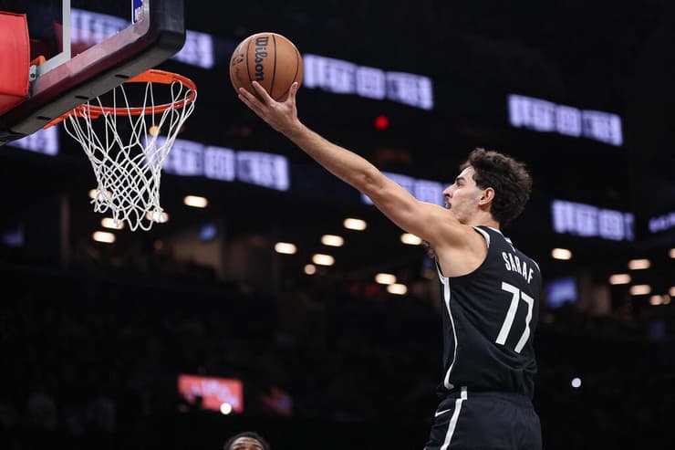 גם הוא מתקדם. בן שרף (צילום: Vincent Carchietta/Reuters) שחקן ברוקלין נטס בן שרף