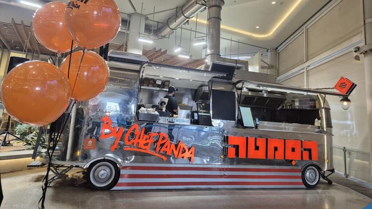 הפוד טראק בעזריאלי. המתחם עבר מספר גלגולים (צילום: מירב קריסטל) הפוד טראק בעזריאלי. המתחם עבר מספר גלגולים