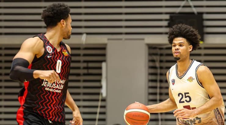 מאליק הול (לילך וויס-רוזנברג) מאליק הול