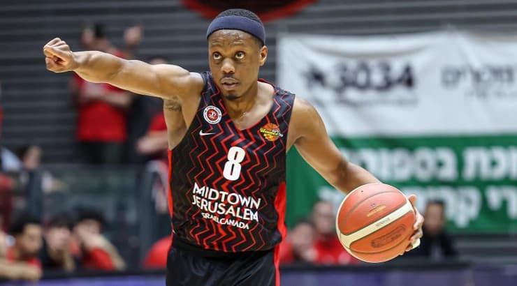 קשיוס ווינסטון (לילך וויס-רוזנברג) קשיוס ווינסטון