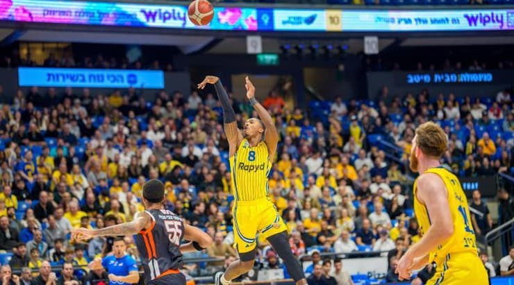 לוני ווקר זורק (רועי כפיר) לוני ווקר זורק