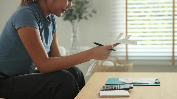 "להתאים את הפיקדון המתאים לצורך הספציפי מתוך מגוון הפיקדונות" (shutterstock) חיסכון צעירים