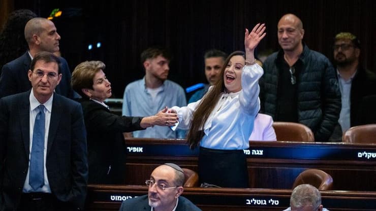 מהומה במליאה גם כשנתניהו התייחס לחוק הפטור מגיוס של ביסמוט (צילום: שלו שלום) דיון 40 חתימות במליאת הכנסת