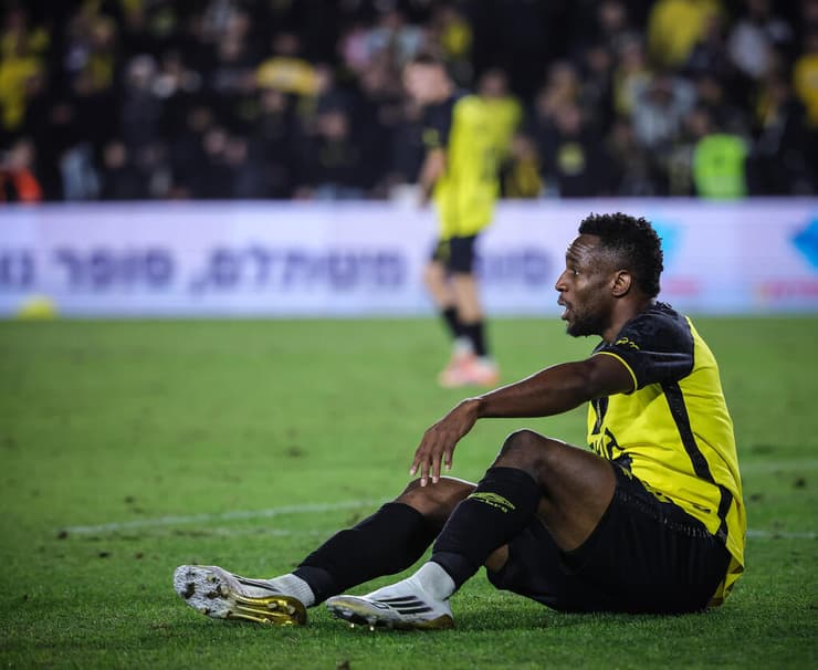  ג'ונבוסקו קאלו מאוכזב 