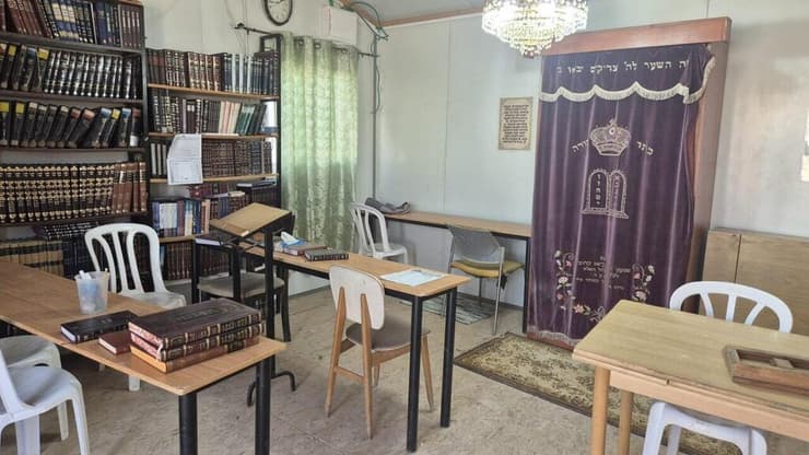 צילום: אלישע בן קימון סיור ביישוב נחלת צבי