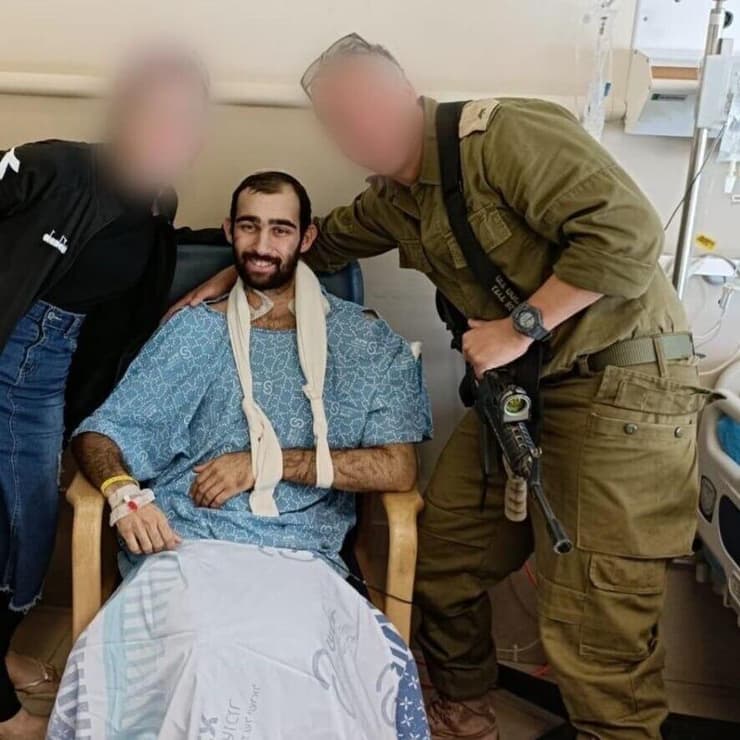 ד"ר א' ואלחנן בשיקום בבית החולים