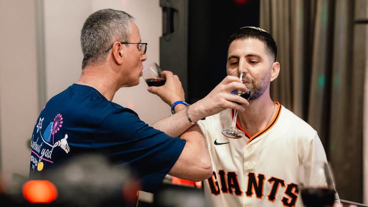 אלקנה ואוהד