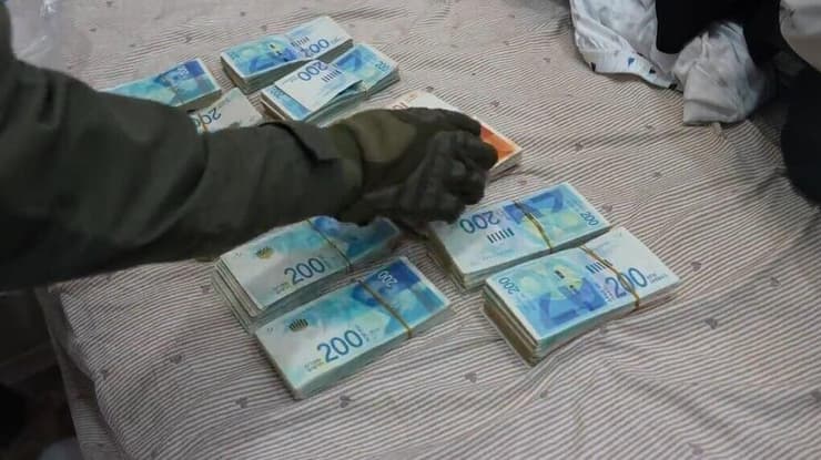 פרשיית "חוצה גבולות"