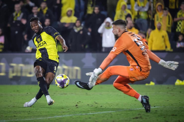  נדב זמיר עוצר את ג'ונבוסקו קאלו