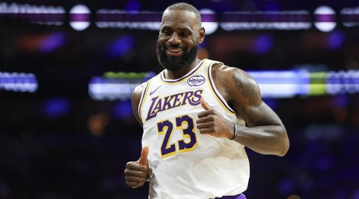 לברון ג'יימס (רויטרס) לברון ג'יימס