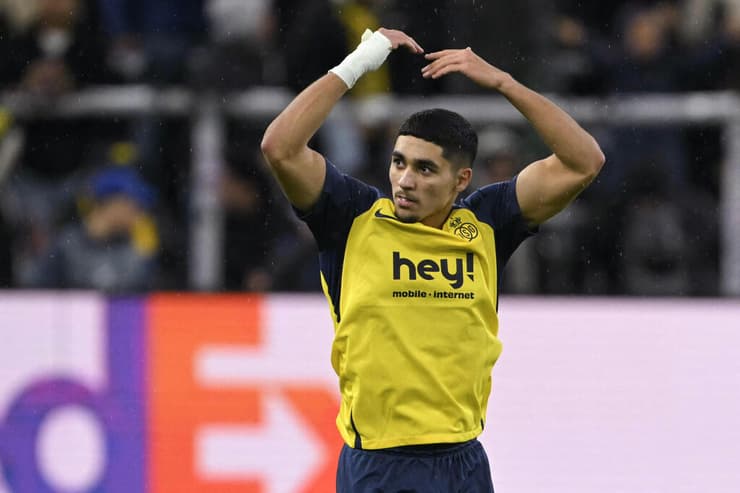 ענאן חלאילי חוגג צמד 