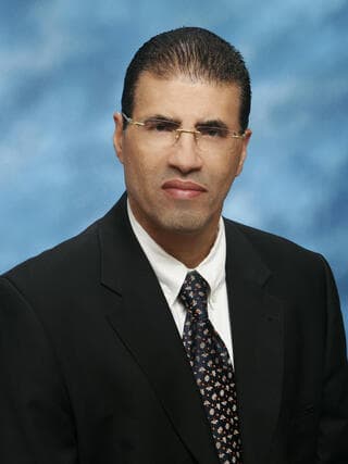 עו"ד ארנון גרפי  