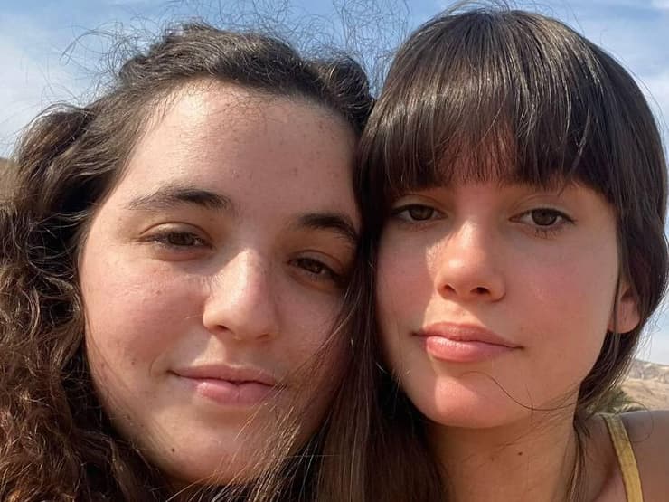 דריה רוזן עם איילת ארנין ז"ל שנרצחה ב-7 באוקטובר