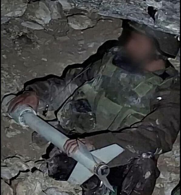 מצבור הרקטות שאותר בבית החשוד מצבור הרקטות שאותר בביתו של החשוד