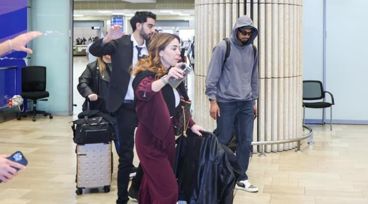 שחר גרוס, ONE