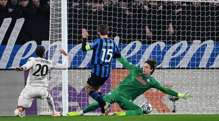 ג'ואו פדרו מבקיע (IMAGO) ג'ואו פדרו מבקיע