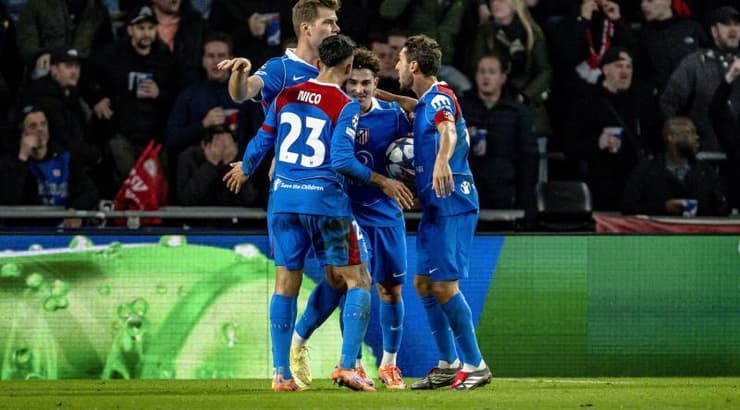 שחקני אתלטיקו מדריד חוגגים את השוויון (IMAGO) שחקני אתלטיקו מדריד חוגגים את השוויון