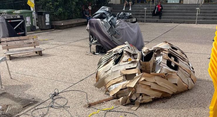 כיכר החטופים בתל אביב