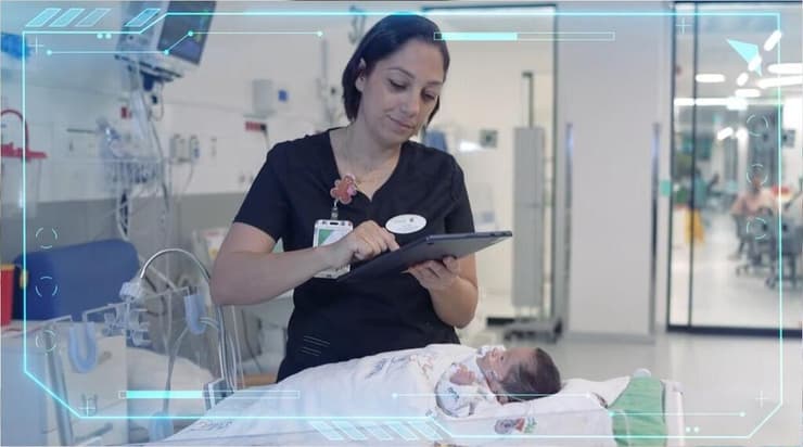 המחקר מדגיש את הפוטנציאל של בינה מלאכותית לשנות שגרות קליניות (צילום: דוברות שניידר) ניטור לא פולשני צהבת ילדים, מרכז שניידר