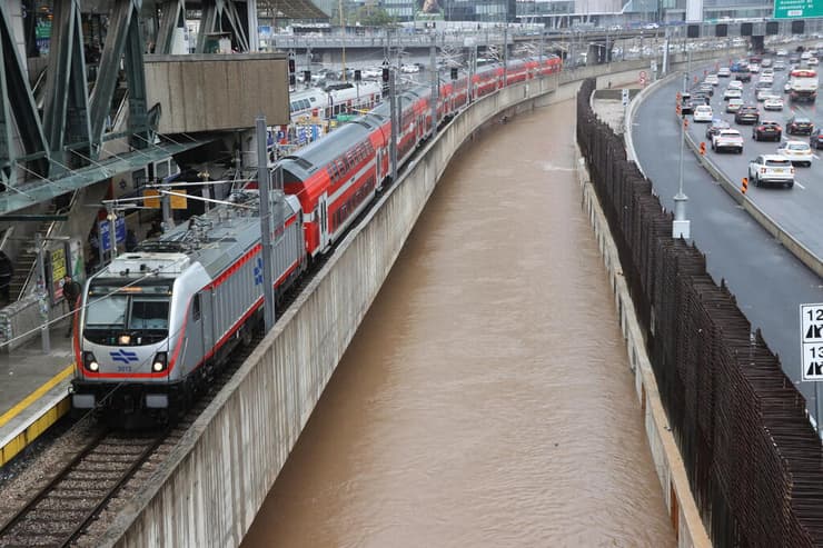 נחל הירקון מתמלא לאחר הגשמים