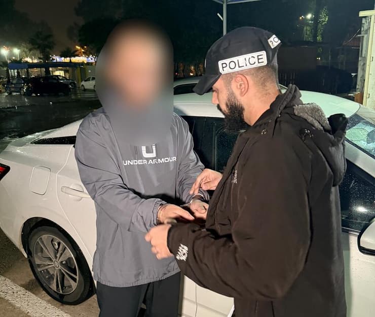 צילום: משטרת ישראל פשיטה על מתחמי ארגון הפשע בכרי