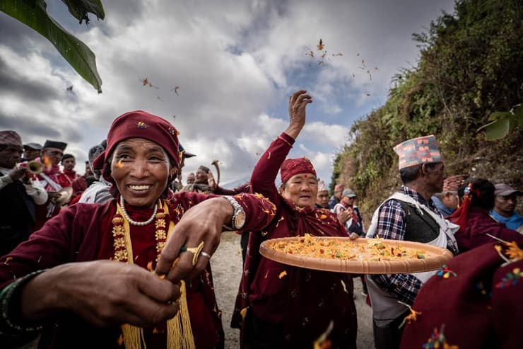 המסע בעקבות ציידי הדבש