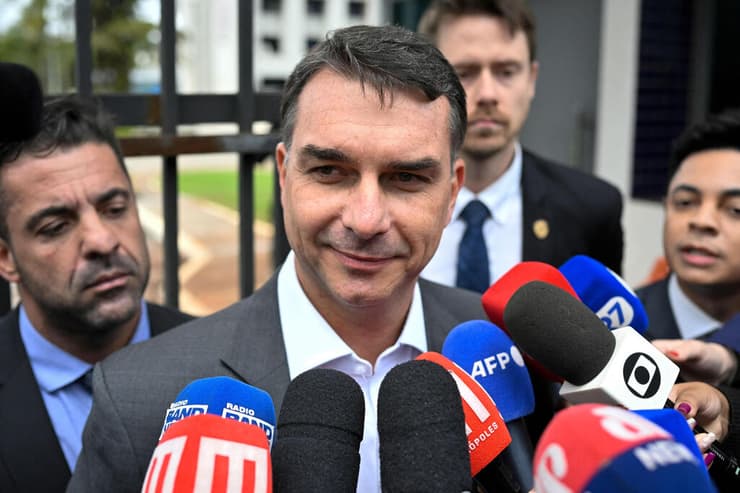 ברזיל פלביו בולסונרו בנו של הנשיא לשעבר ז'איר 