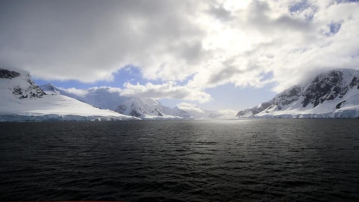 הנוף הקפוא באנטארקטיקה