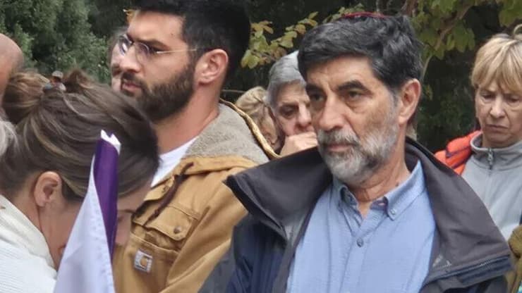 שמחה גולדין באזכרה (צילום: מיקי שמידט) אזכרה וגילוי מצבה לסגן הדר גולדין בבית העלמין הצבאי כפ"ס