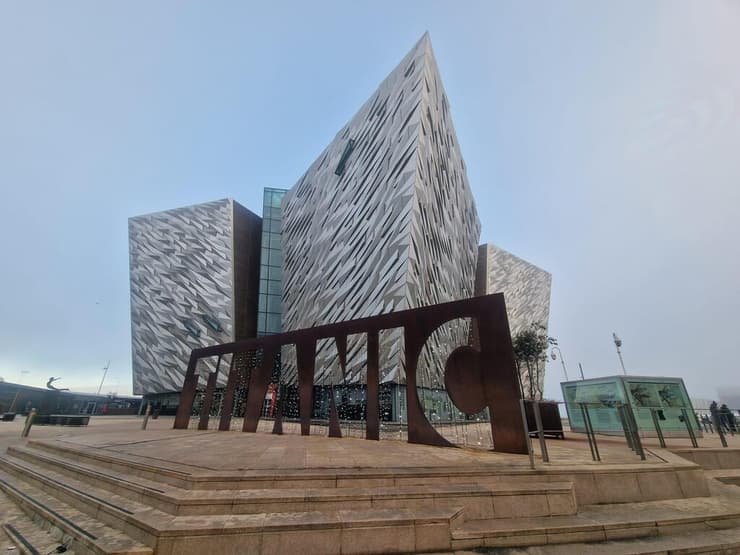 מוזיאון הטיטאניק בבלפסט