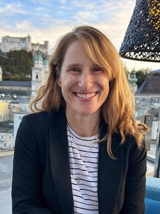 דר נועה ברגמן צלם גיל קינד