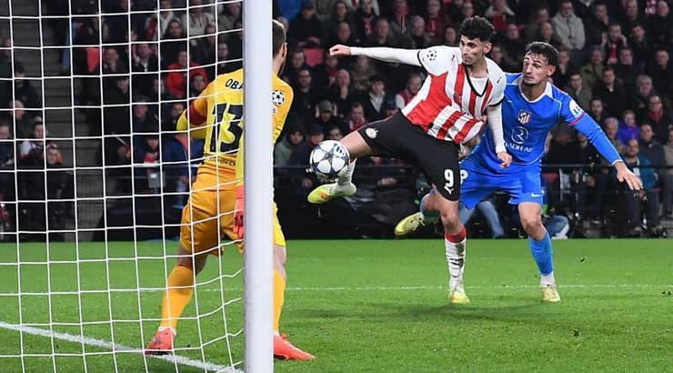 ריקרדו פפי כובש מקרוב (IMAGO) ריקרדו פפי כובש מקרוב