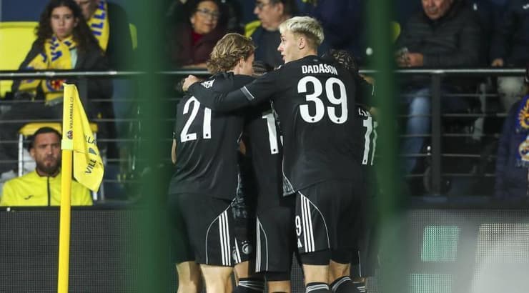 שחקני קופנהאגן חוגגים (IMAGO) שחקני קופנהאגן חוגגים